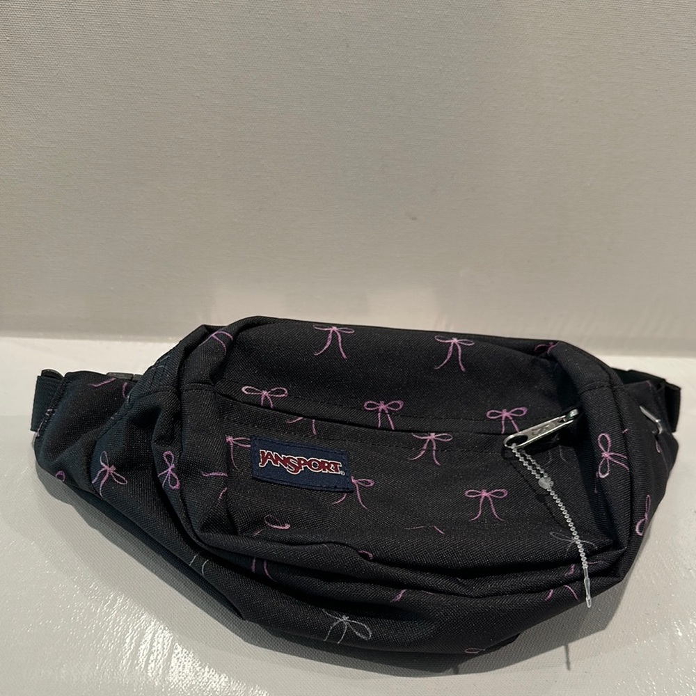 NWT Jansport Women’s Bum/Belt Bag with Pink Bows and adjustable Waist Band.